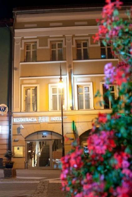 Hotel-Restauracja Platan Chrzanów Extérieur photo