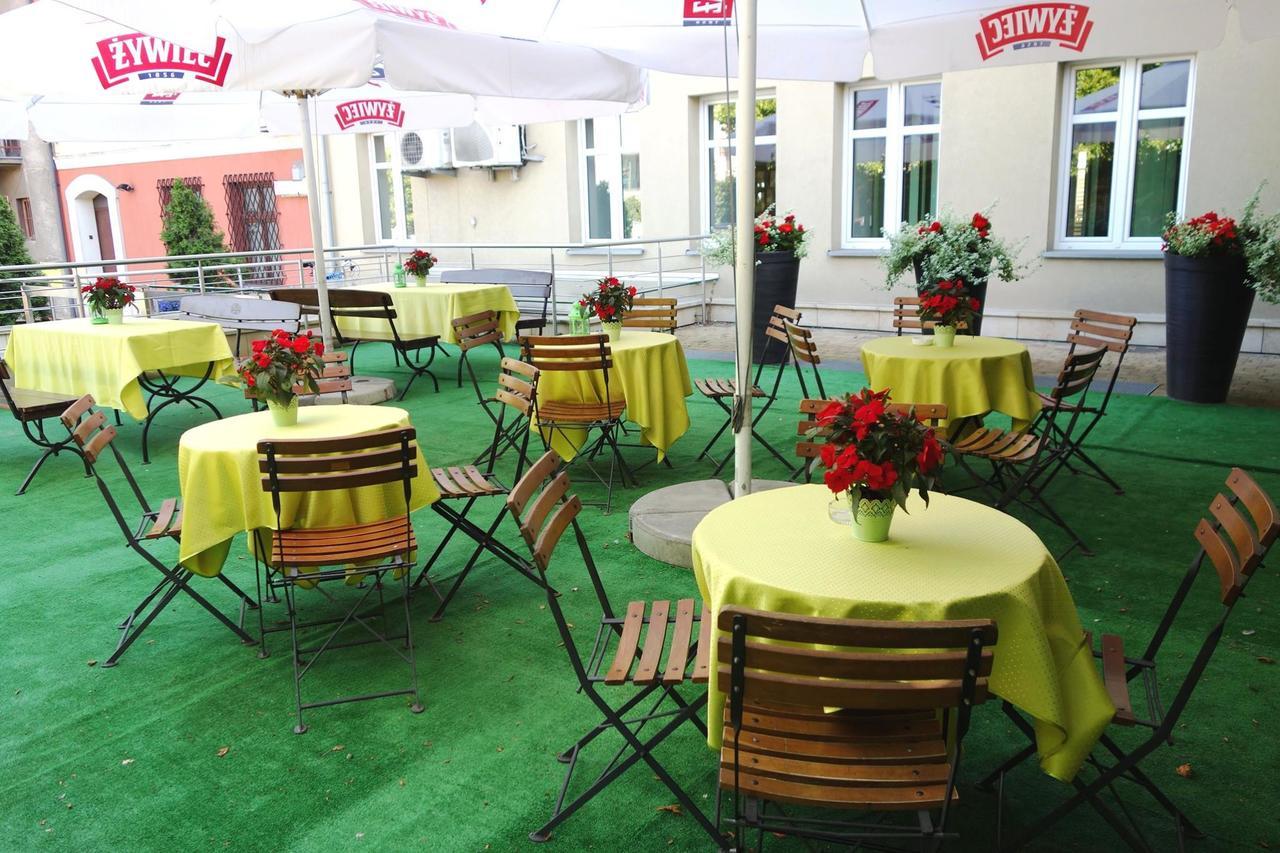 Hotel-Restauracja Platan Chrzanów Extérieur photo